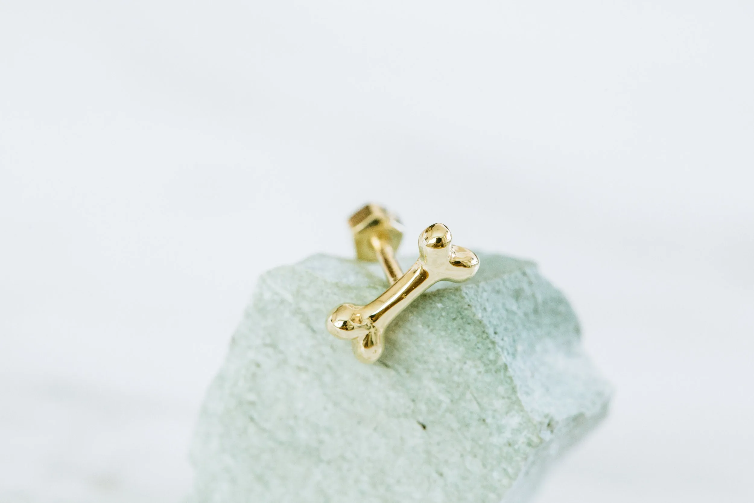 14k Gold Bone Barbell Ear Stud Piercing