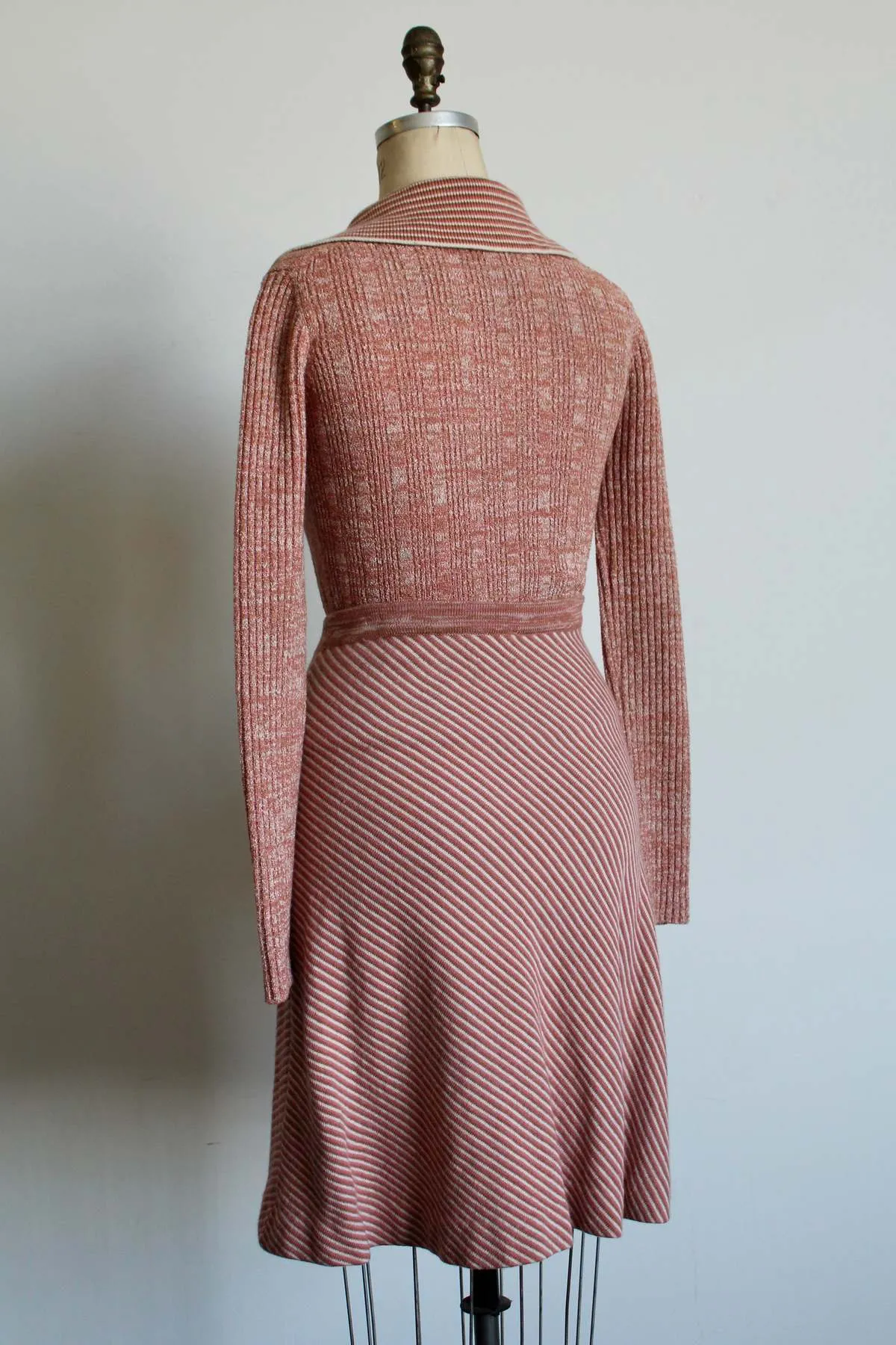 1970s  Wool Knit Dress Set - Salmon Pink Stripe