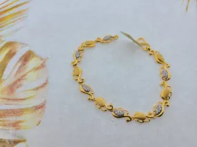 22K Solid Gold Zirconia Duck Link Bracelet B9142