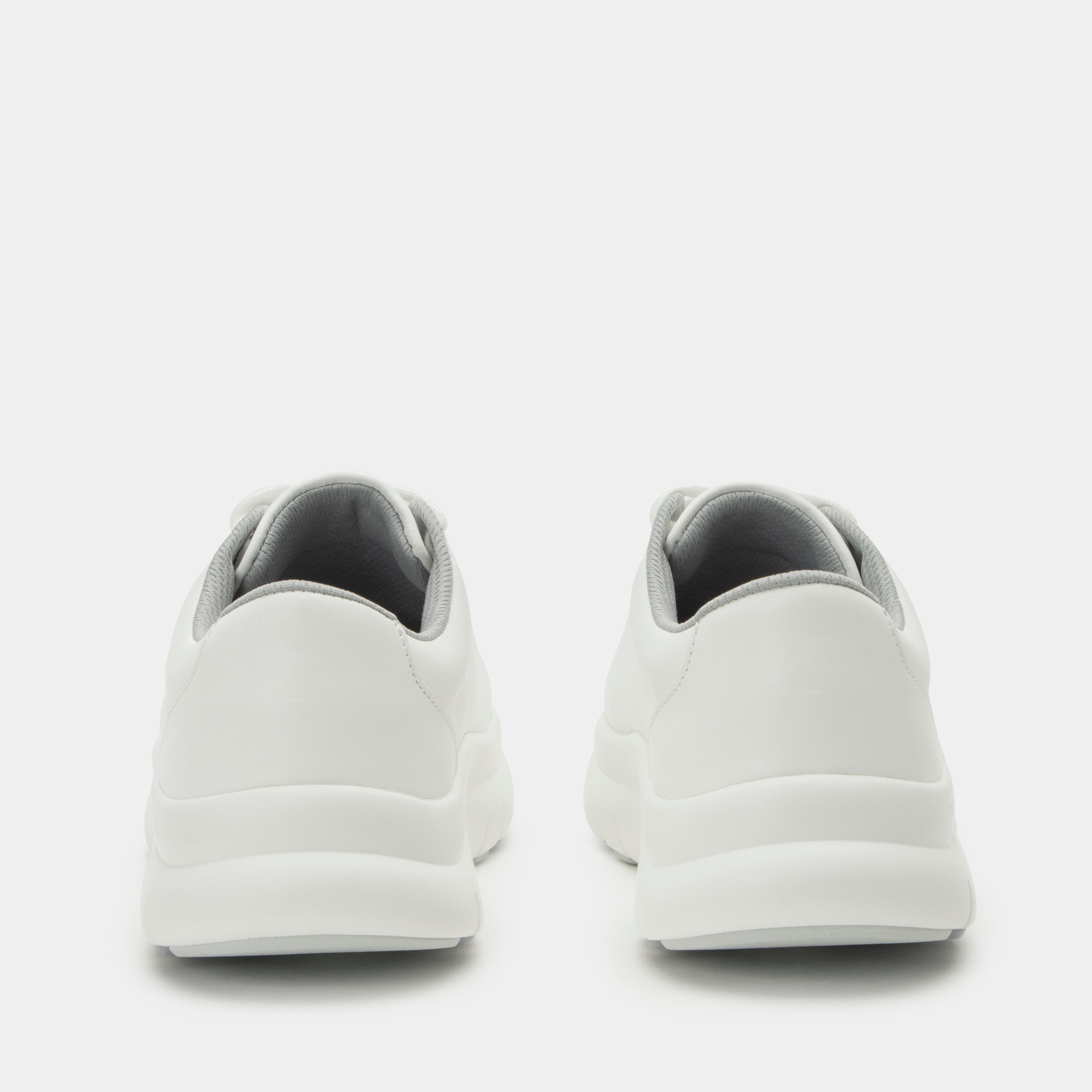 Flote White Shoe