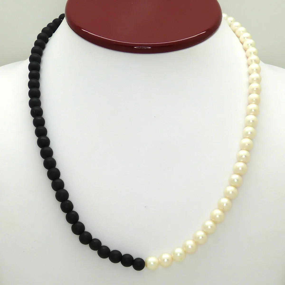 Instagram look 50/50 Fresh Water Pearl and Black Onyx Necklace Bracelet by bara boheme