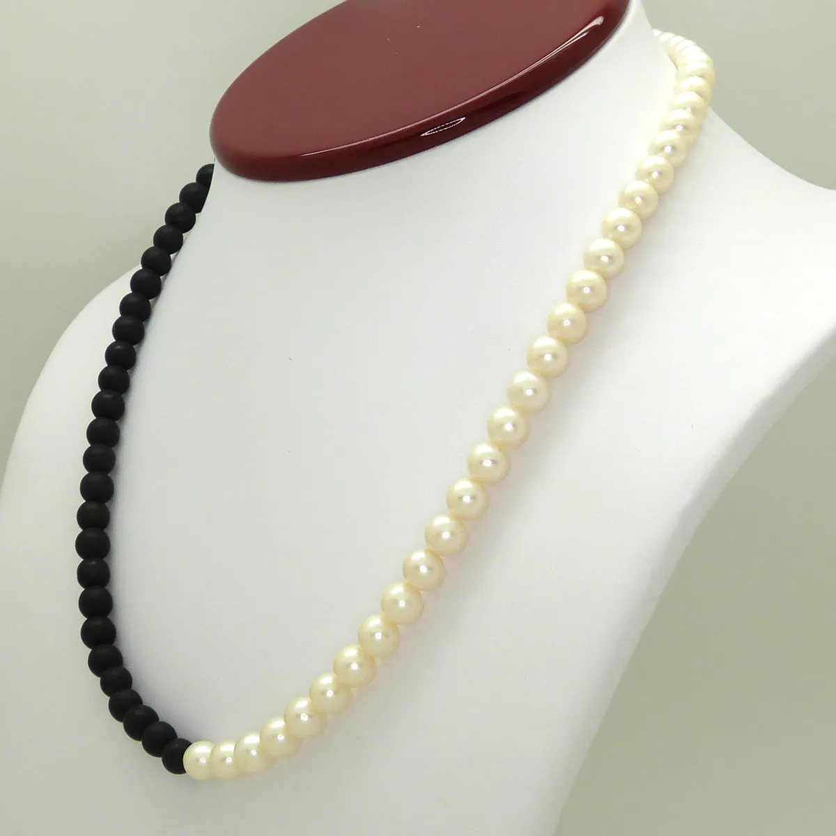 Instagram look 50/50 Fresh Water Pearl and Black Onyx Necklace Bracelet by bara boheme