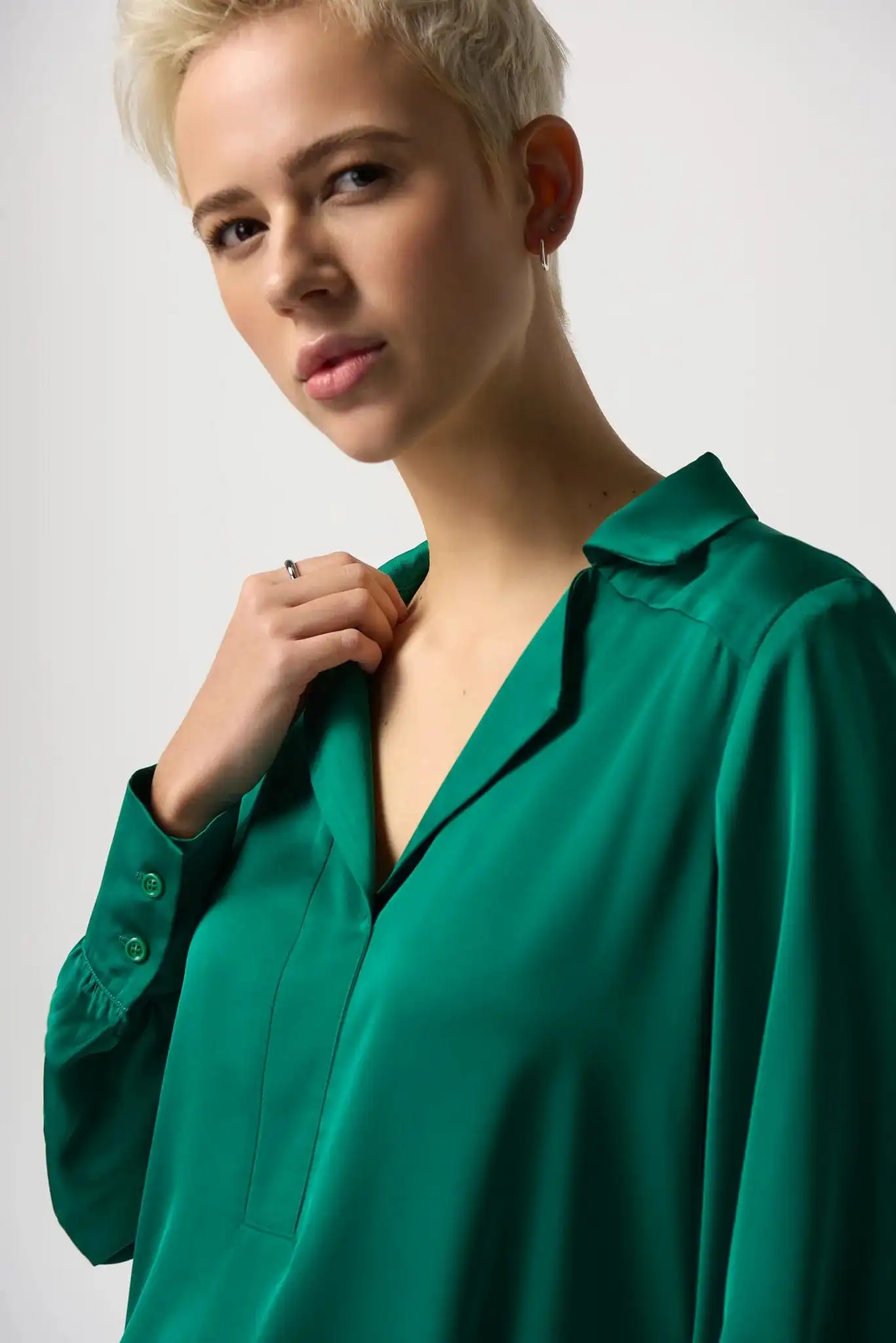 Joseph Ribkoff Kelly Green Long Sleeve Notched Collar Satin Blouse - 233135