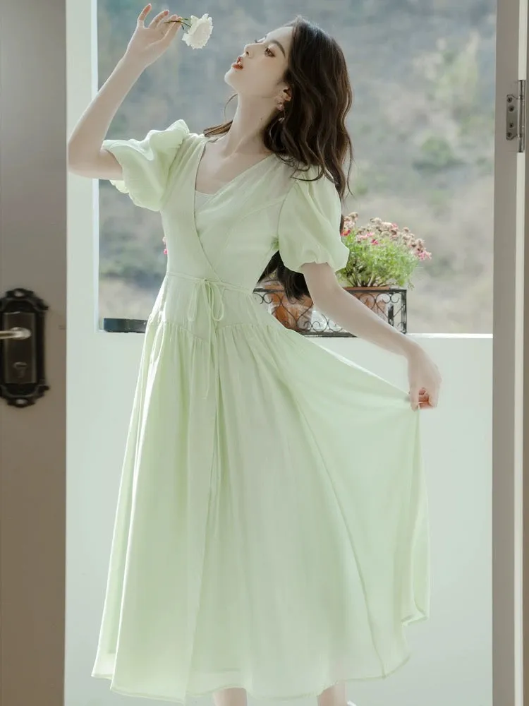 Tea break French green dress small fresh and sweet fairy seaside vacation beach long skirt summer texture high-end