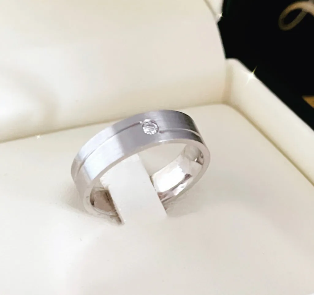 Wedding band WB106